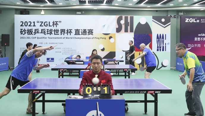 戏剧性的一 戏剧性的一