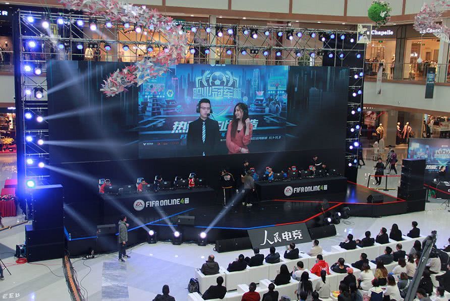 整体阵型依 整体阵型依