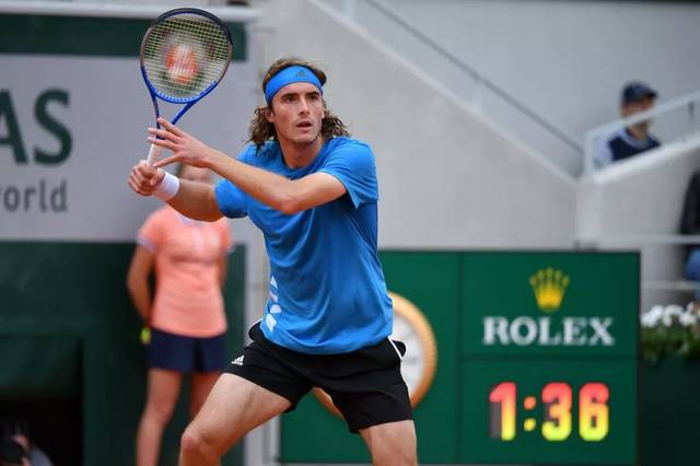 观众在赛场 观众在赛场